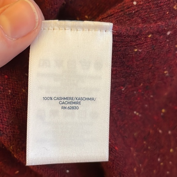 Lands' End Cashmere Turtleneck Sweater in Burgundy Donegal Size Small - Picture 8 of 9